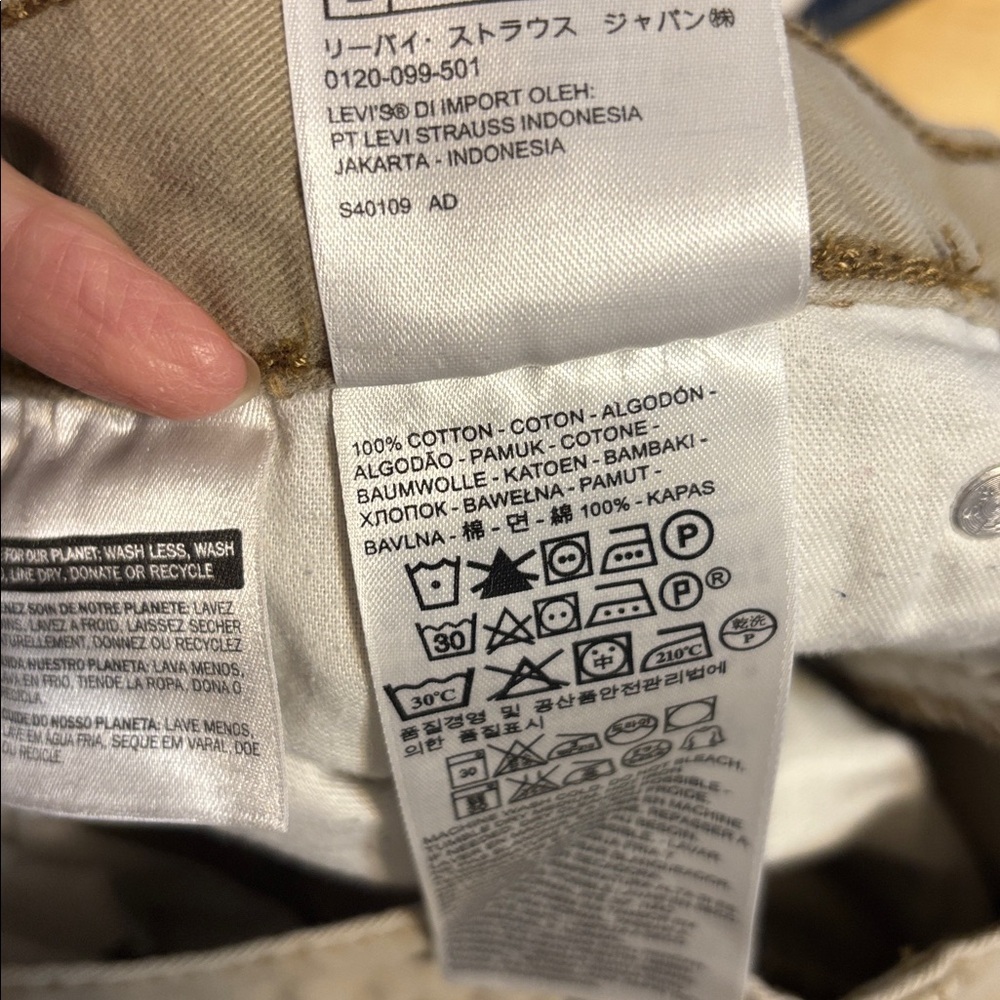 Levi’s 508 Tan Cotton Jeans, Reugular taper fit, 34 x 30 - Picture 8 of 9